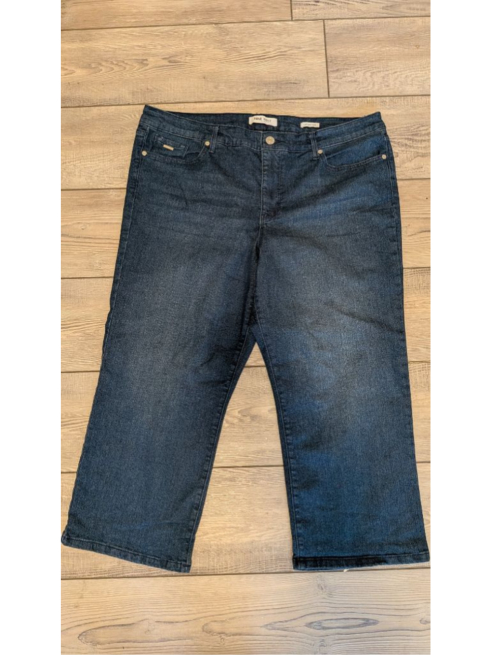 Nine West Chrystie Capri Dark Wash Stretch Denim Jeans Size 16